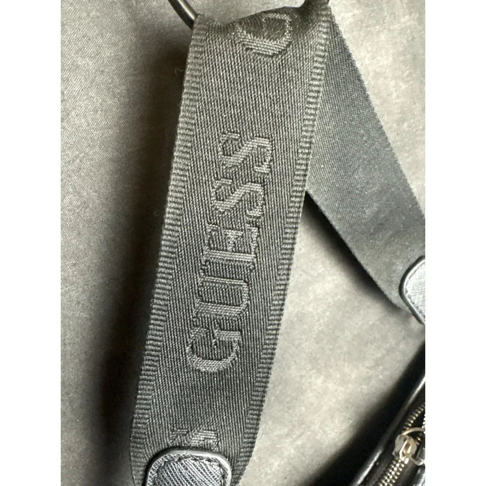 GUESS Y2K Black Saffiano Shoulder Bag Silver Triangle Logo Hobo Purse Minimalist